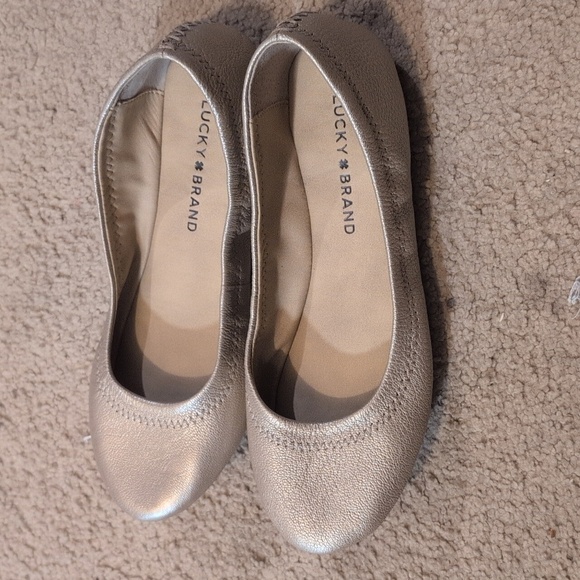 Lucky Brand Light Gold Ballet Flats Size 6.5 - Picture 3 of 9